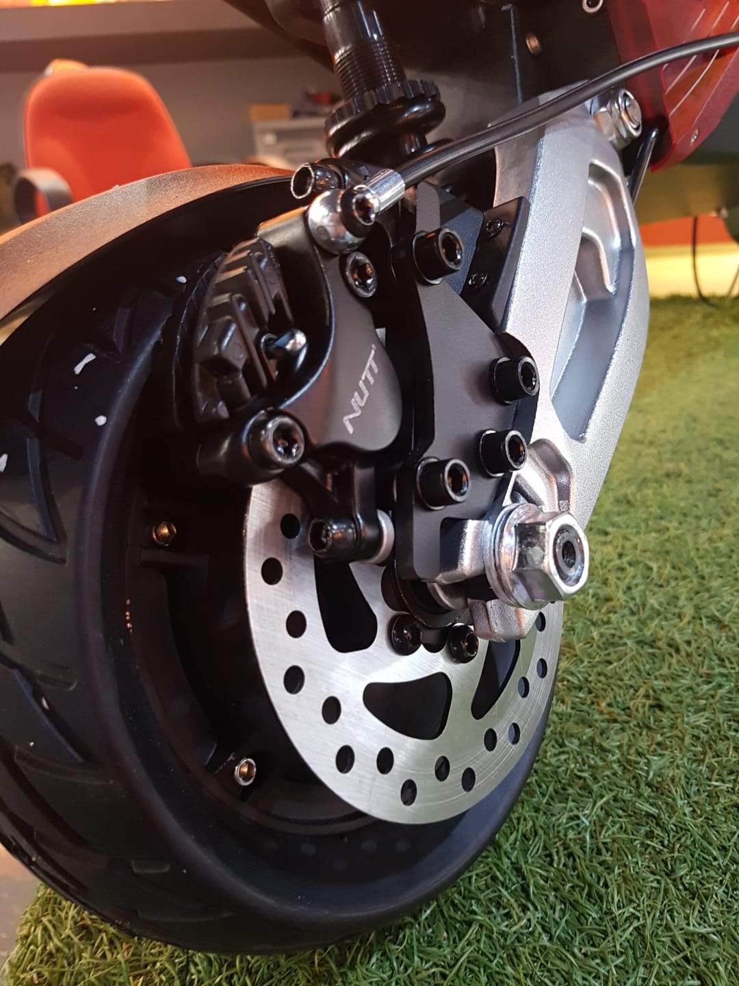 Nutt Hydraulic E-Brakes for ZERO Scooters - Image 3
